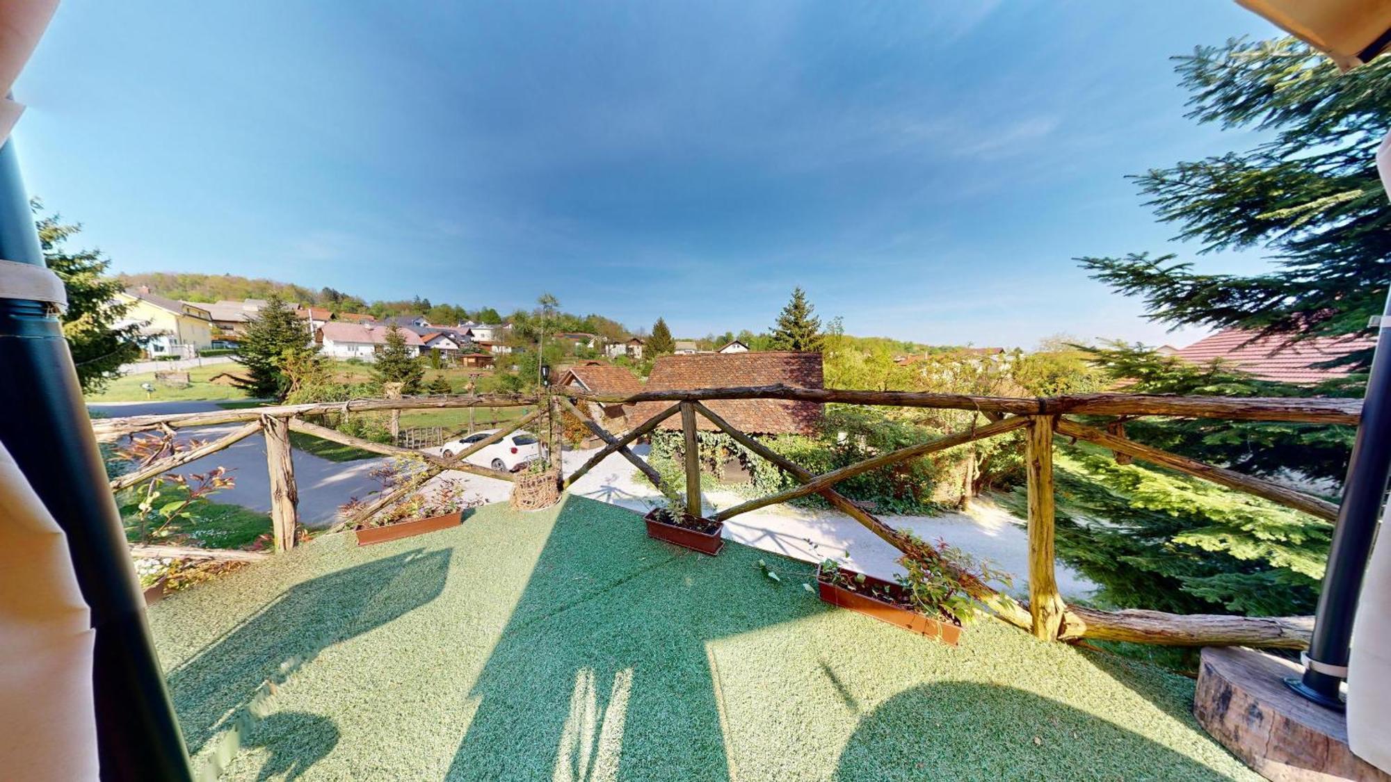 Resort Hisa Ida - Apartments With Hot Tub And Sauna Ivancna Gorica Cameră foto